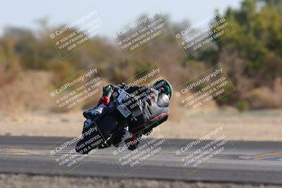 media/Dec-18-2022-SoCal Trackdays (Sun) [[8099a50955]]/Turn 7 Backside (1125am)/